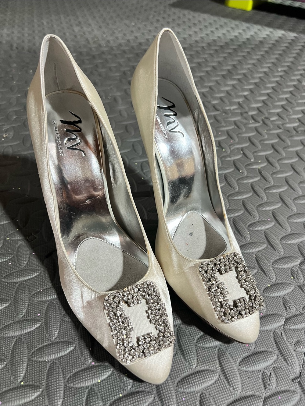 MV by Martinez Valero Women's Ivory Embellished Satin Pumps